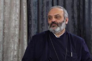 Բագրատ Սրբազանի նամակը՝ բանտից. «Գնացե՛ք ընտրության, եկել է ձեր հաղթական խոսքն ասելու ժամը»
