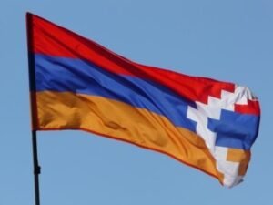 ԱԺ-ում պայքար է սկսվել Արցախի դրոշի դեմ