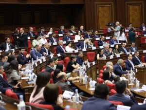 #ՀԻՄԱ. ԱԺ-ՈՒՄ ՇԱՐՈՒՆԱԿՈՒՄ ԵՆ ԸՆՏՐԵԼ ՄՇՏԱԿԱՆ ՀԱՆՁՆԱԺՈՂՈՎՆԵՐԻ ՂԵԿԱՎԱՐՆԵՐԻՆ