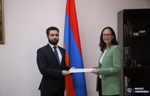 Կանադայի նորանշանակ դեսպանն իր հավատարմագրերի պատճենն է հանձնել ՀՀ ԱԳՄԱ նախարարի տեղակալին