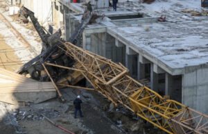 Տիչինայի փողոցում վերամբարձ կռունկ է ընկել․ կան զոհեր