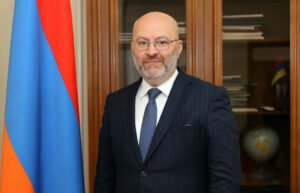 Պետք է քննարկել Շիրակի մարզպետ Դավիթ Առուշանյանի՝ Ռուսաստան մուտքն արգելելու հարցը․ Ջաբարով